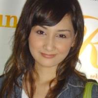 Mona Ratuliu: Kirim Parcel Bukan Nyogok 